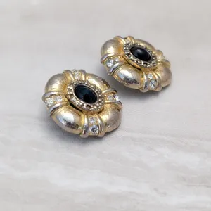 Vintage Clip On Earrings Gold/Silver Tone Gradient Black Cabochon Large thumbnail 4