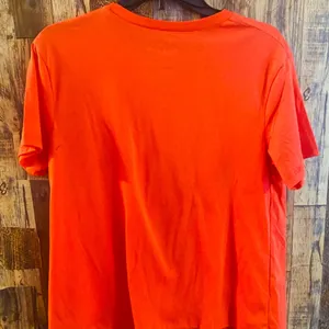 NWT Disney Stitch ( love is in the air )Tee Shirt Size medium . Red/orange thumbnail 3