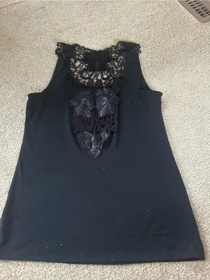 Black Lace-Back Sleeveless Women's Tank Top thumbnail 3