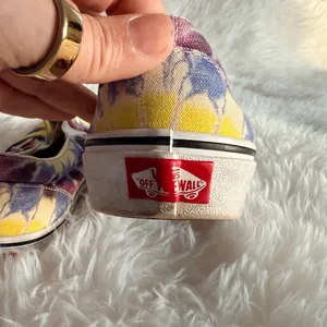Vans Classic Slip-On Sneakers - Washed Tie Dye Multicolor - Women’s 6.5 Men’s 5 thumbnail 10