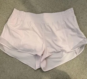 Lululemon Light Pink Hotty Hot 2.5” Shorts thumbnail 4