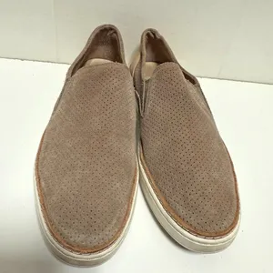 UGG Adley Perf thumbnail 7