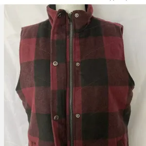 Thread and Supply Plaid‎ Vest Sherpa lined Womens Size Small Red and Black EUC thumbnail 3