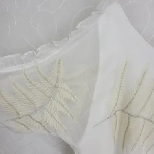Gimmicks Womens Blouse Size Medium Cream/White Floral Sheer Sleeveless V-Neck thumbnail 2