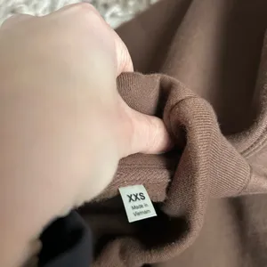 ESSENTIALS Fear Of God Women's Harvest Mock Neck Sweatshirt xxs brown thumbnail 5
