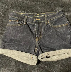 Levi’s Jean Shorts Denim Dark Wash Mid Length thumbnail 1