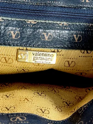 VINTAGE Valentino Garavani Monogram Tote Shoulder Bag & Matching Pouch Clutch thumbnail 7