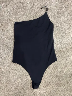 Aritzia Babaton Contour One-Shoulder Bodysuit Black Small thumbnail 11