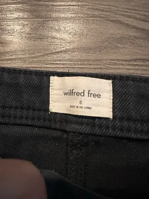 Aritzia Wilfred Free black pants thumbnail 3
