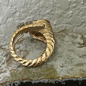 Vintage Gold Tone Cluster Ring with Clear Rhinestones thumbnail 4
