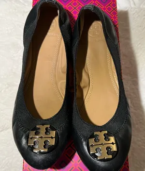 Tory Burch Shoes size 6.5 thumbnail 1