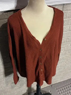 Out‎ From Under Urban Outfitters Rust Orange Waffle Knit Button Henley Top XS/S thumbnail 1