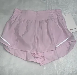 Lululemon Hotty Hot HR Lined Short 2.5” Size 6 thumbnail 1