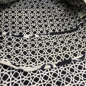 VERA BRADLEY Black & White Floral Messenger Bag thumbnail 9