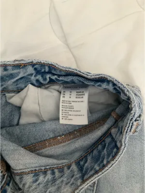 American Eagle Mom Jeans  thumbnail 2