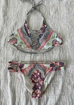 Billabong Bikini Set thumbnail 1