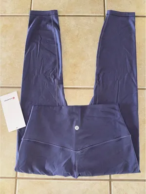 Lululemon Align No Line High Rise 25” Grape Mist Size 8 NWT thumbnail 1