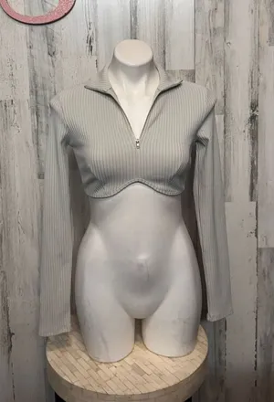 Forever 21 Gray Ribbed Long Sleeve Zip-Up Cropped Top - Size Small thumbnail 1