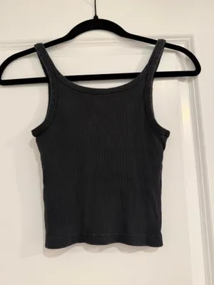Brandy Melville Black Graphic Ribbed Tank Top - Radio Silence Live On Stage thumbnail 2