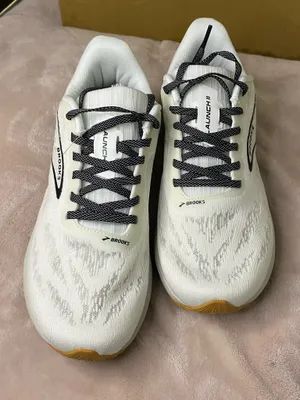 Unisex Brooks Launch 11 Running Shoes Mens size 7 Womens size 8.5 thumbnail 1