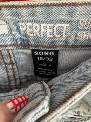 S.O.N.G Light Wash Denim Jean Beaded Shorts Size 32 thumbnail 5