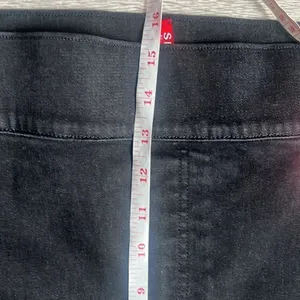 NEW Spanx Vintage Distressed Ankle Skinny Jeans thumbnail 8