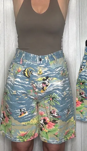 Disney Mickey by Jerry Leigh Vintage Longline Bermuda Mom Shorts size 11/12 thumbnail 1