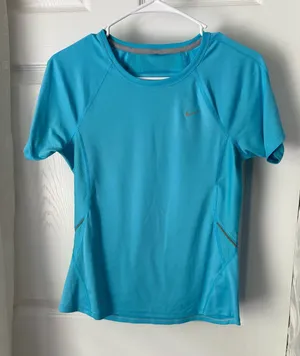 Nike Women’s dri-fit Short-Sleeve Athletic Top running t shirt size S thumbnail 1