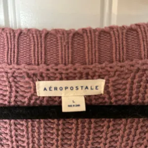 Aeropostale Women's Dusty Rose V-Neck Sweater thumbnail 2