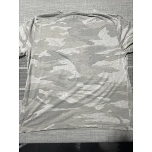 Splendid‎ Womens Large Gray Camo Short Sleeve Crew Neck T-Shirt Camouflage Tee thumbnail 2