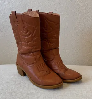 Brown Western Cowboy Boots Mid Calf Embroidered Block Heel Size 7 thumbnail 1