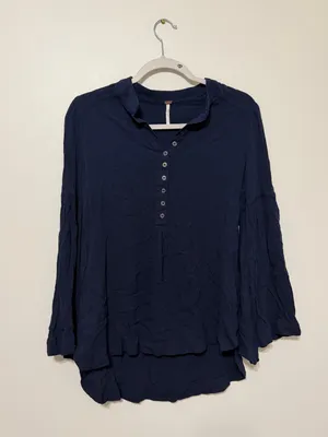 Free People Easy Girl Belle Sleeve Boho Top Size XS Navy Festival thumbnail 2