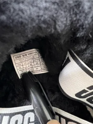 UGG black Fluff Yeah Slide Slippers size 9 thumbnail 11