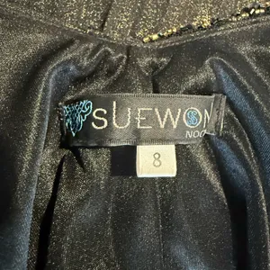Sue‎ Wong Nocturne Halter Pleated Beaded Gown Size 8 Travilla Style Black & Gold thumbnail 7