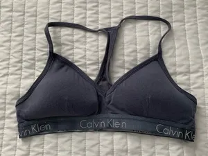 Calvin Klein Women's Purple Bralette Size Medium Padded EUC thumbnail 1