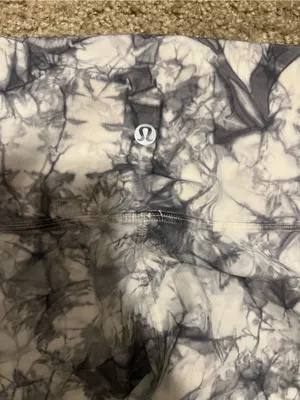 Lululemon wunder under high rise tight shibori 28” Sz 4 thumbnail 11
