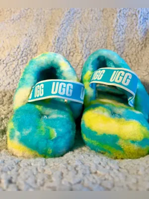 UGG Fluff Yeah Slide Tie Dye Blue Yellow Size 6Y (Fits Women’s 8) - EUC. thumbnail 7