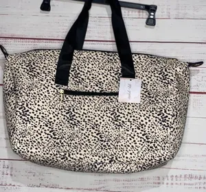 NEW Mail & Lili Weekender Bag thumbnail 2