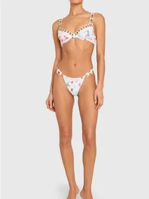 Amanda uprichard bikini thumbnail 4