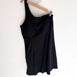Quince Ultra-Form One-Shoulder Active Exercise Dress Black Sz Small Bra thumbnail 3