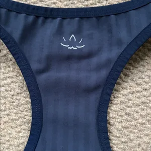 Like New Beyond Yoga Work It Over Long Line Sports Bra Navy Stripe XL Retail $70 thumbnail 11