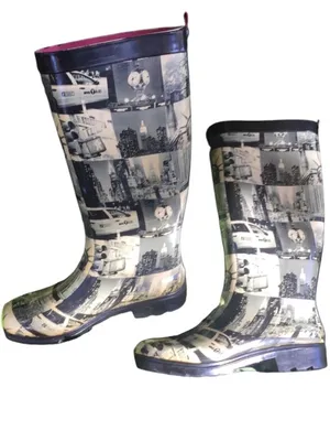 Women’s Photo-Print Rain Boots - Black & White City Scenes thumbnail 3