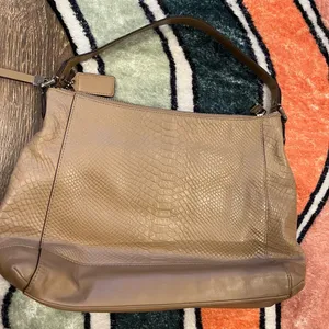 Coach purse thumbnail 3