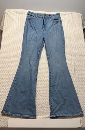 Lee Womens High Rise Flare Jeans Light Wash Blue Denim Size 32 thumbnail 1