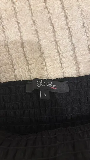 Glo Fashion (London) Black flowy top thumbnail 4