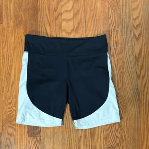 ALALA Black White Colorblock‎ Biker Shorts Athletic Workout Leggings Women L thumbnail 2