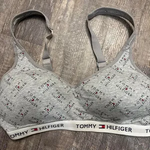 Tommy Hilfiger size‎ large grey sports bra thumbnail 1