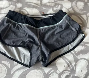 Lululemon Speed Shorts 2.5" thumbnail 1