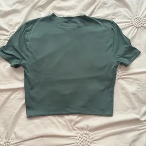 Lululemon Green Top thumbnail 4