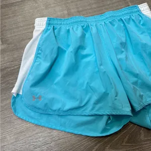 •UNDER ARMOUR• RUNNING SHORTS thumbnail 2